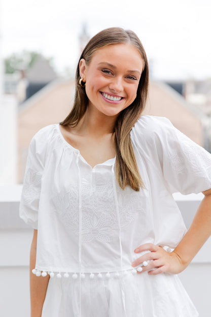 EMBROIDERED CROP TOP AND SHORTS SET