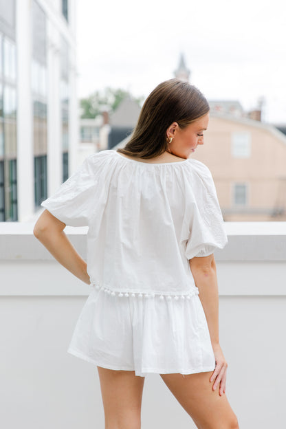 EMBROIDERED CROP TOP AND SHORTS SET