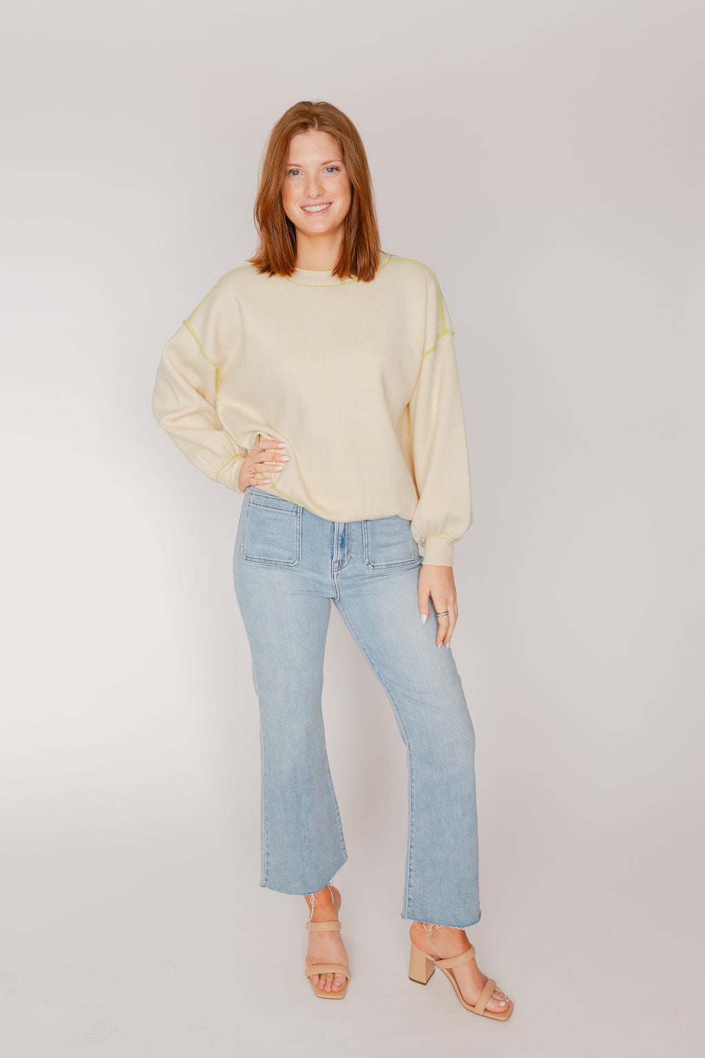 LONG SLEEVE CREW NECK CONTRAST SEAM SWEATER