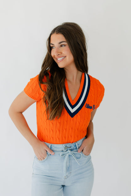 SHORT SLEEVE CABLE KNIT SWEATER WITH STRIPE DETAIL