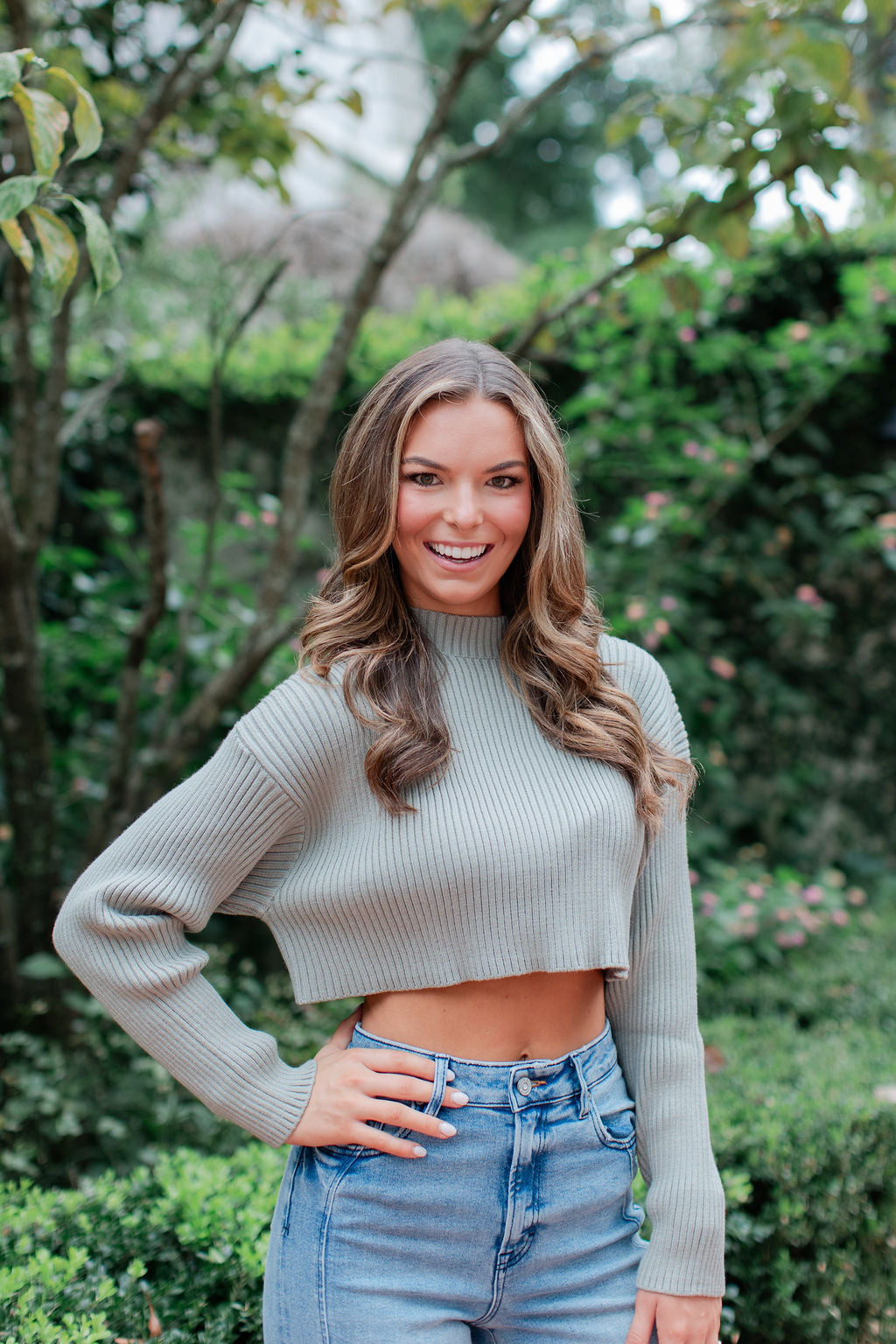 LONG SLEEVE RIBBED CROP SWEATER